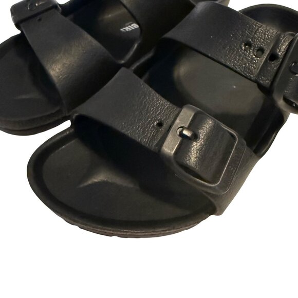 30 Youth 12 Birkenstock Arizona Essentials Black EVA Sandals Slides - Picture 2 of 9